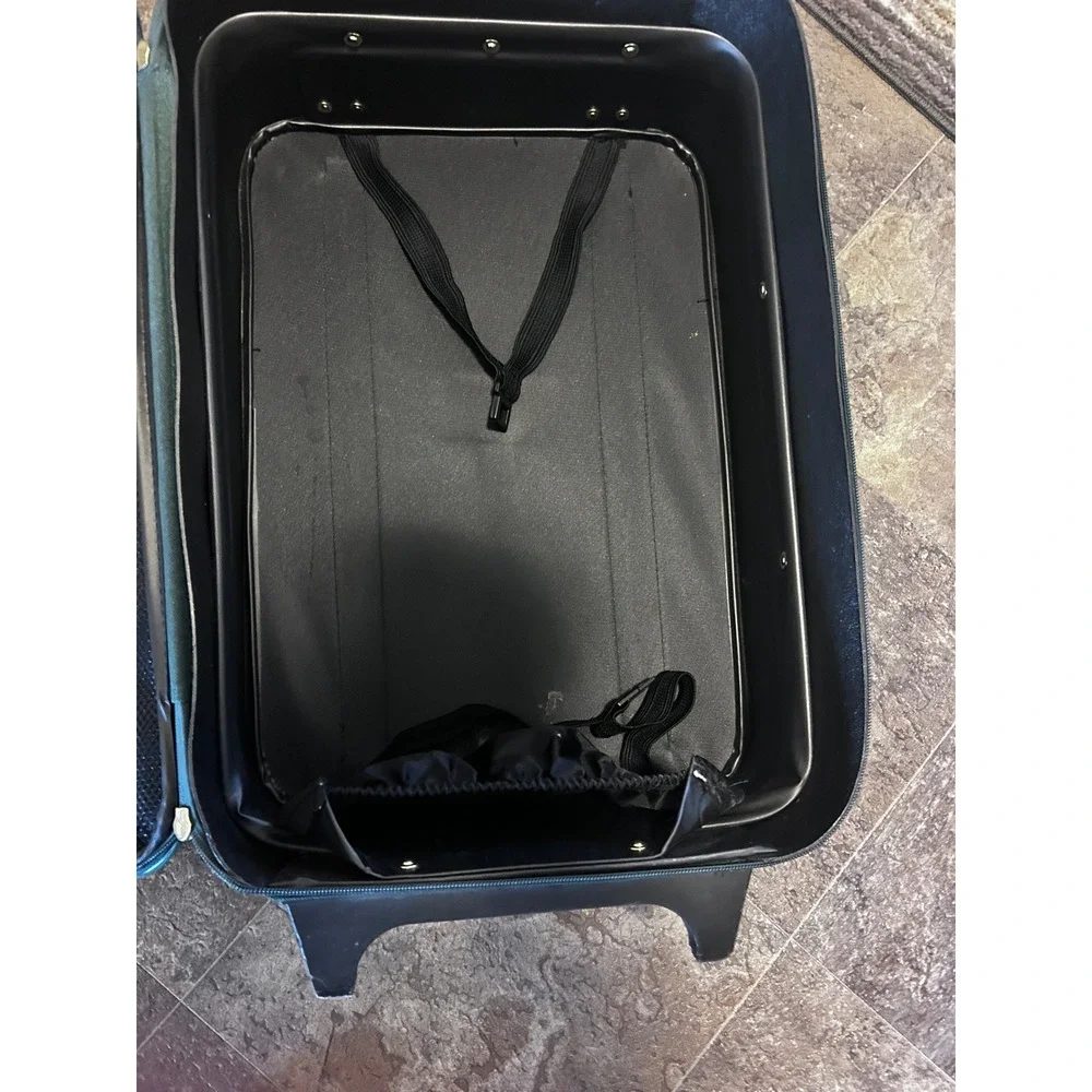 Holiday rolling suitcase